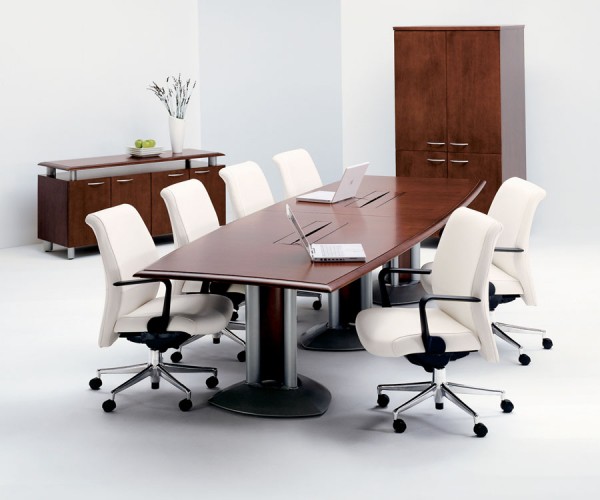 : Pretty Office Desk With White Leather Swivel Chairs
