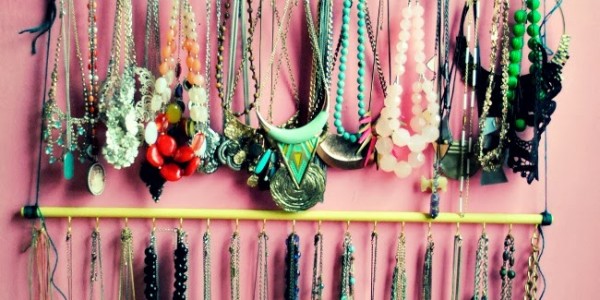DIY Necklace Organizer Cute