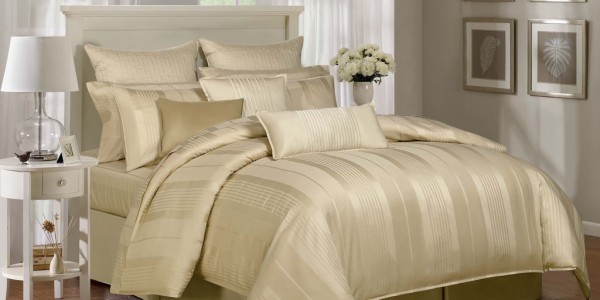 Queen Pavillion Gold Cotton Comforter Set